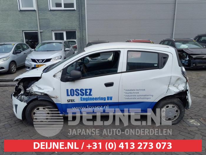 Chevrolet Spark Driehoeks Ruit links-voor O690048