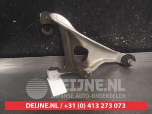 Nissan Qashqai Querlenker links hinten O690103 foto 2