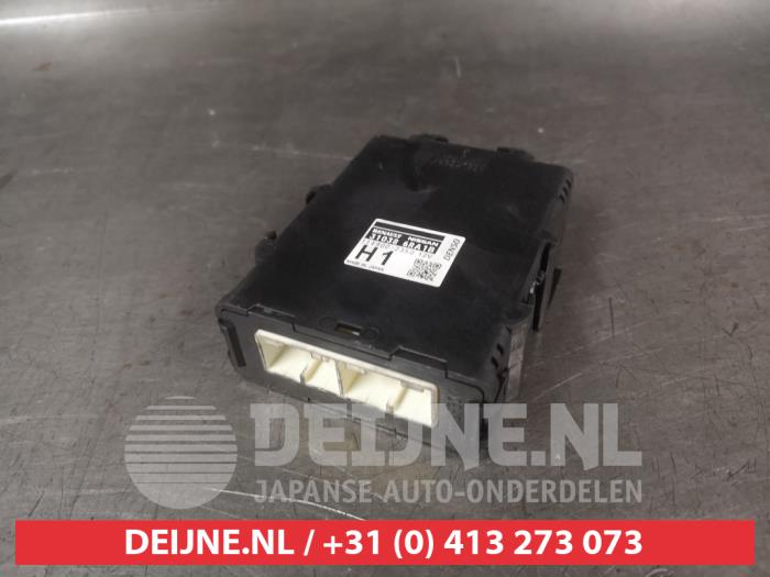 Nissan Qashqai Automatic gearbox computer O690148