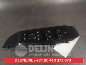 Gebruikte Combischakelaar ramen Nissan Qashqai (J12) 1.3 DIG-T MHEV 16V Prijs € 75,00 Margeregeling aangeboden door V.Deijne Jap.Auto-onderdelen BV