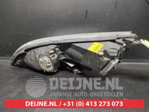 Mitsubishi Colt Headlight, right O690184 photo 2