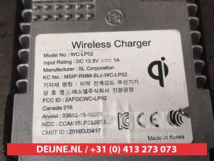 Hyundai Ioniq Wireless charger O690174 photo 2
