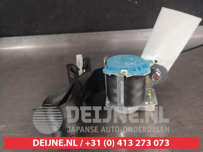Hyundai I20 Rear seatbelt, right O690275