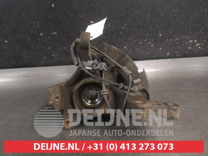 Hyundai I20 Knuckle, front left O690291