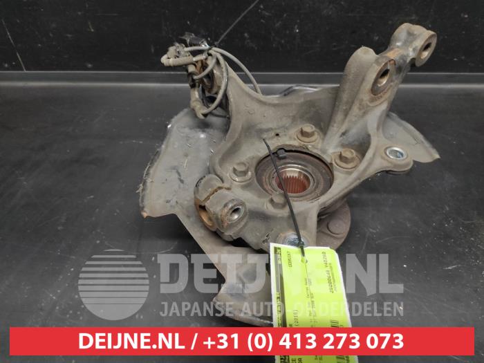 Mazda CX-5 Fusee links-voor O690303