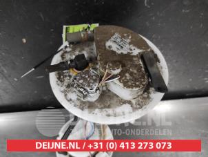 Toyota Yaris Brandstofpomp Elektrisch O690330 foto 2