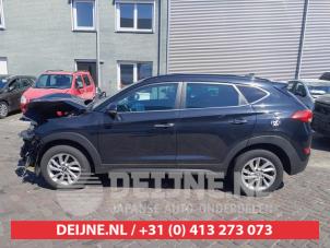 Hyundai Tucson Door window 4-door, front left O690412 photo 2