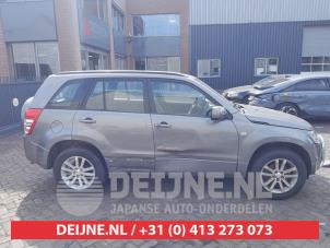 Gebruikte Portierruit 4Deurs rechts-voor Suzuki Grand Vitara II (JT) 2.0 16V Prijs € 35,00 Margeregeling aangeboden door V.Deijne Jap.Auto-onderdelen BV