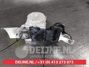 Toyota Aygo Rear seatbelt, left O690615 photo 2
