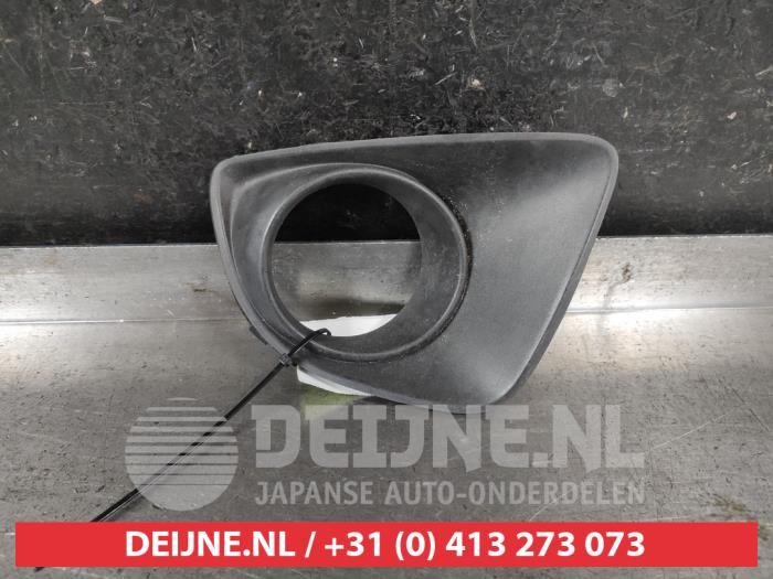 Mazda 2 Bumper Rooster O690624