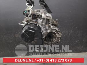Suzuki Swift Gearbox O690708 photo 3