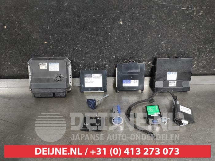 Toyota Prius Plus Steuergerät Motormanagement O690992