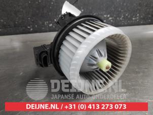 Toyota Yaris Heizung Belüftungsmotor O691044 foto 2