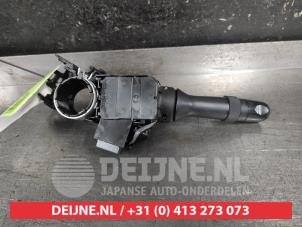 Toyota Yaris Light switch O691052 photo 2