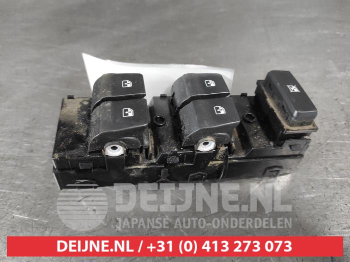 Hyundai I30 Multi-functional window switch O691074