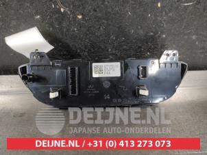 Hyundai I30 Heater control panel O691096 photo 2