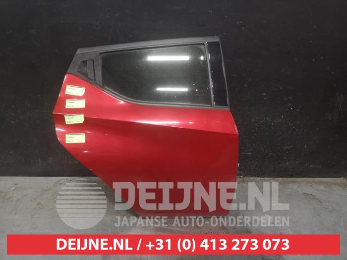 Nissan Micra Portier 4Deurs rechts-achter O691138