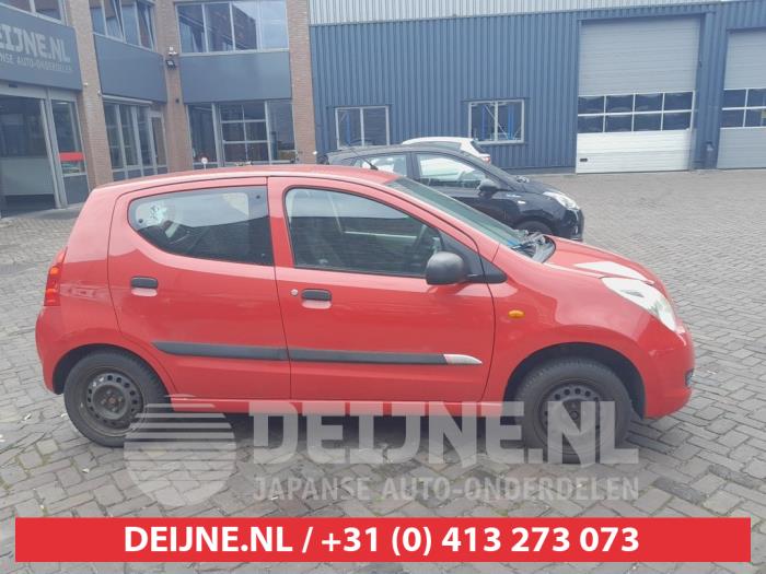 Suzuki Alto Türscheibe 4-türig rechts vorne O691269