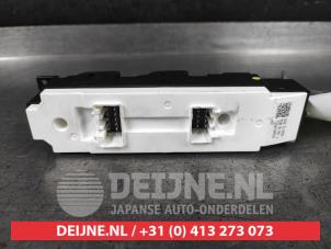 Mazda 3 Multi-functional window switch O691294 photo 2