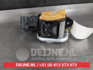 Nissan X-Trail Front seatbelt, right O691335 photo 2