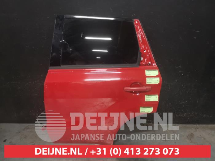 Suzuki Vitara Portier 4Deurs links-achter O691354