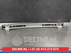 Suzuki Swift Bumperframe voor O691386 foto 2