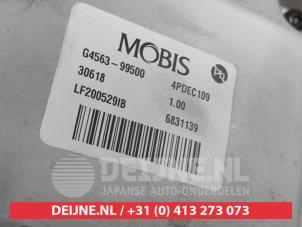 Hyundai I30 Stuurkolomas O691413 foto 3