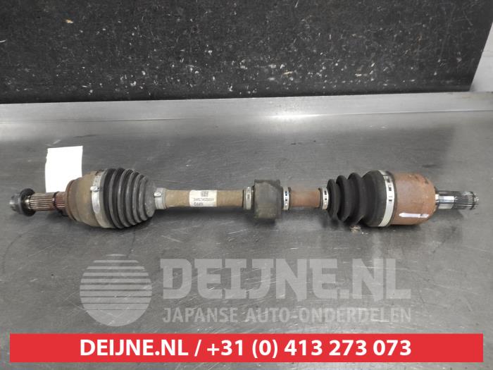 Hyundai I30 Aandrijfas links-voor O691457