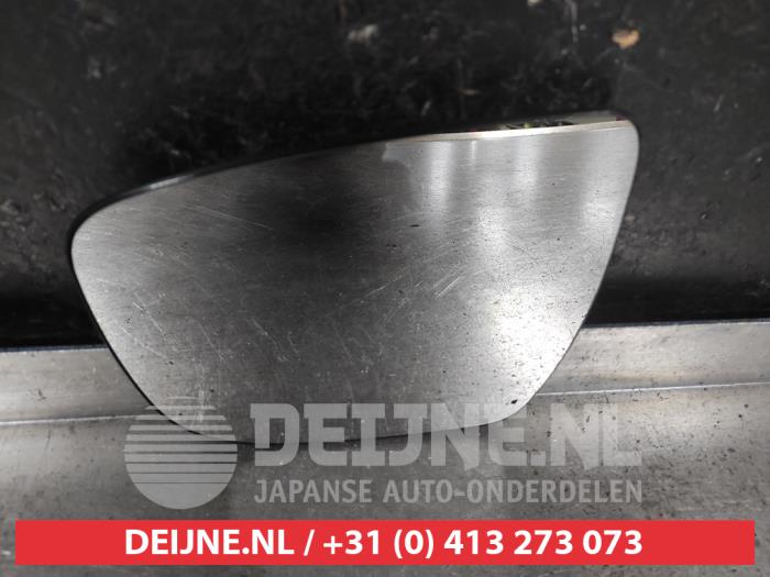 Nissan Qashqai Mirror glass, left O691579
