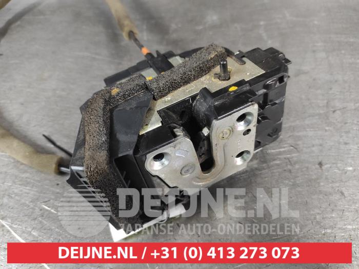 Nissan Qashqai Deurslot Mechaniek 4Deurs links-achter O691588