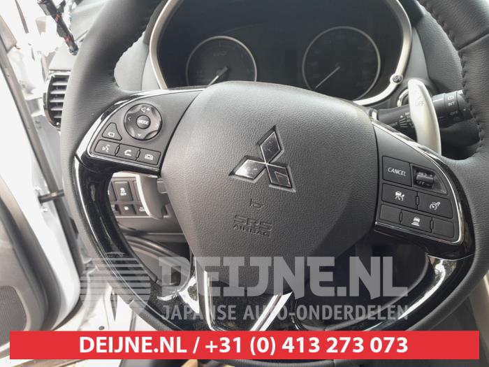 Mitsubishi Eclipse Cross Steering wheel O691689