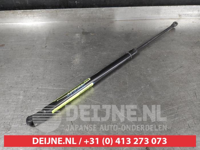 Nissan Qashqai Rear gas strut, right O691738
