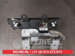 Mazda 2 Navigation display O691824 photo 3