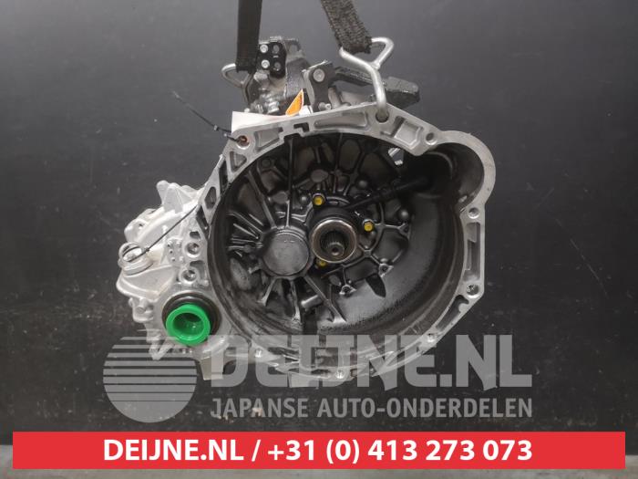 Kia Stonic Gearbox O691878