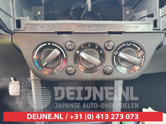 Suzuki Swift Heizung Bedienpaneel O691934