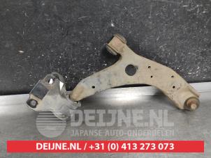 Gebruikte Draagarm onder rechts-voor Mazda 3 Sport (BL14/BLA4/BLB4) 1.6i MZR 16V Prijs € 40,00 Margeregeling aangeboden door V.Deijne Jap.Auto-onderdelen BV