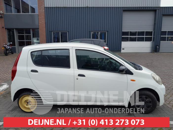 Daihatsu Cuore Fenstermechanik 4-türig rechts hinten O692018