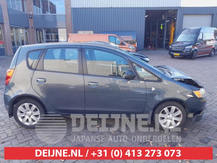 Mitsubishi Colt Zusätzliches Fenster 4-türig rechts hinten O692126
