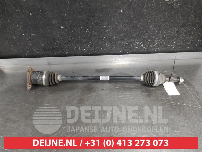 Gebruikte Aandrijfas rechts-achter Suzuki Vitara (LY/MY) 1.4 Booster Jet Turbo 16V SHVS AllGrip Prijs € 75,00 Margeregeling aangeboden door V.Deijne Jap.Auto-onderdelen BV