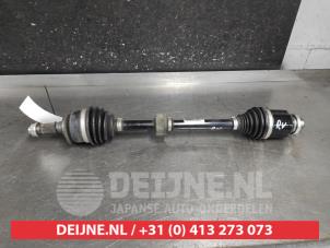 Gebruikte Homokineetas rechts-voor Suzuki Vitara (LY/MY) 1.4 Booster Jet Turbo 16V SHVS AllGrip Prijs € 100,00 Margeregeling aangeboden door V.Deijne Jap.Auto-onderdelen BV