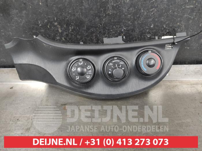Toyota Yaris Kachel Bedieningspaneel O692207