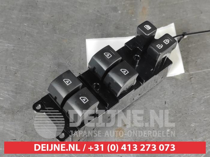 Mitsubishi Eclipse Cross Combischakelaar ramen O692225