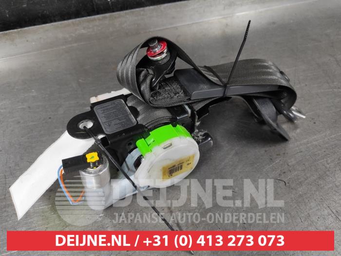 Kia Venga Front seatbelt, right O692344