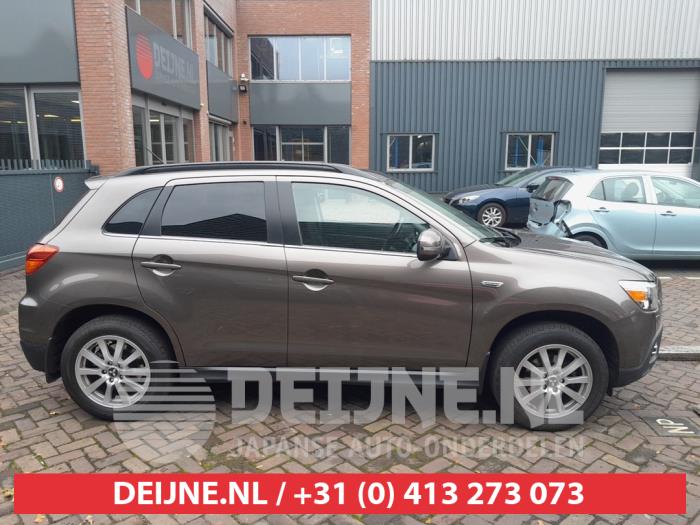 Mitsubishi ASX Zusätzliches Fenster 4-türig rechts hinten O692404