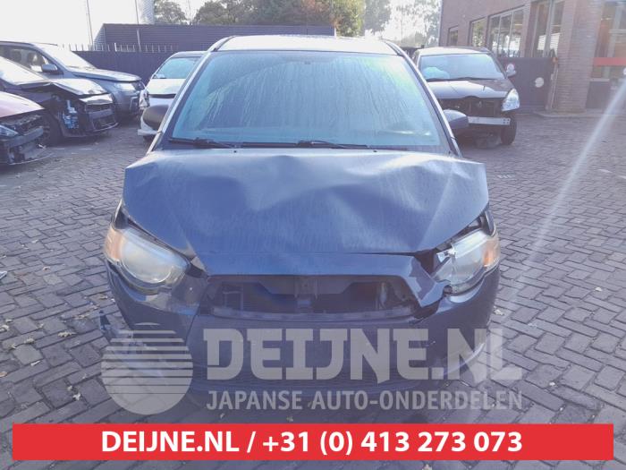 Mitsubishi Colt Frontscreen O692423