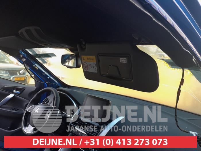 Mitsubishi Eclipse Cross Innenbeleuchtung vorne O692505