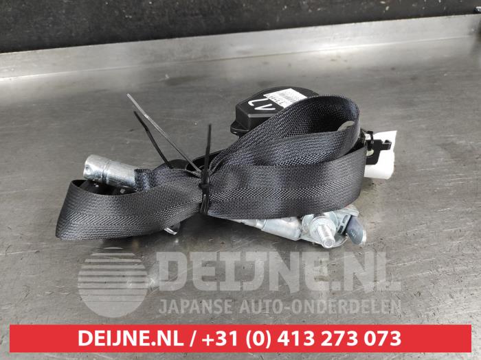 Mitsubishi Space Star Veiligheidsgordel links-voor O692537