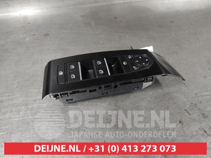 Mazda 3 Multi-functional window switch O692696