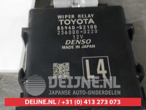 Toyota Yaris Wiper module O692773 photo 2