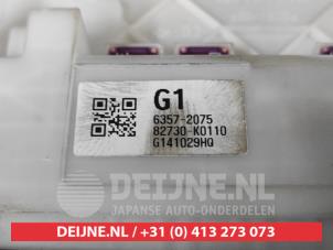 Toyota Yaris Fuse box O692784 photo 3